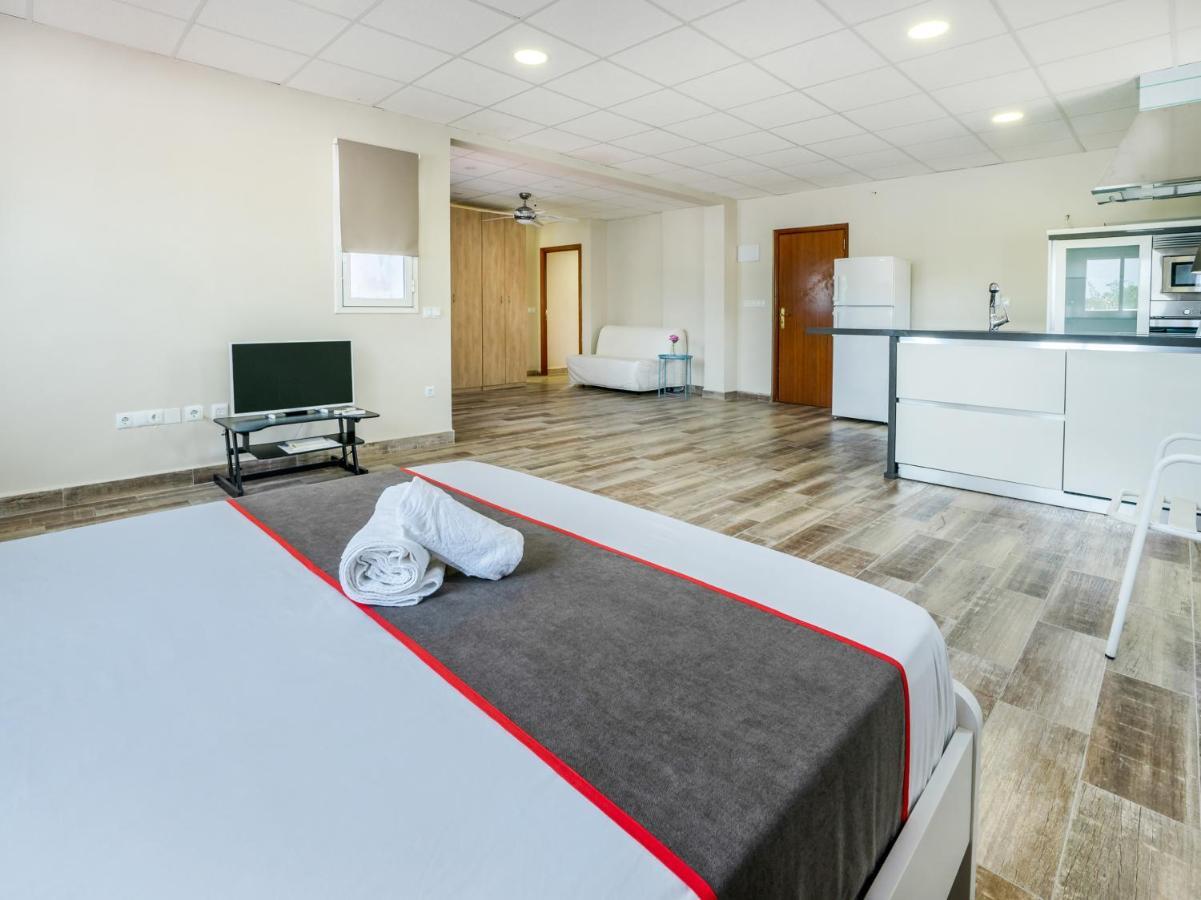 Hostal Patio De La Luna Таррагона Экстерьер фото